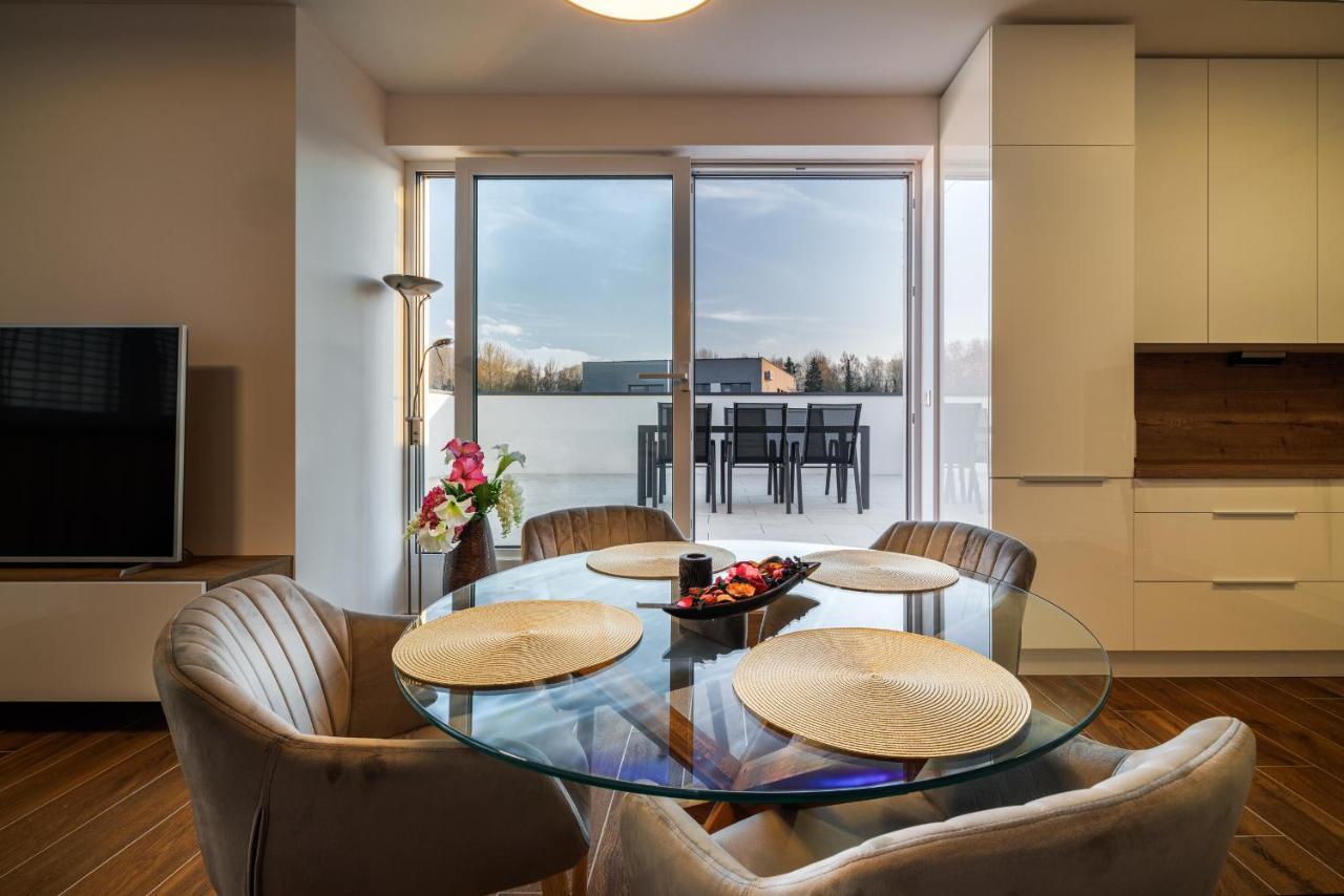 Apartman Baranec Lägenhet Liptovský Mikuláš Exteriör bild