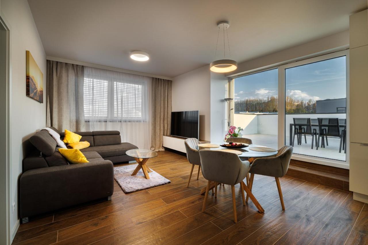 Apartman Baranec Lägenhet Liptovský Mikuláš Exteriör bild
