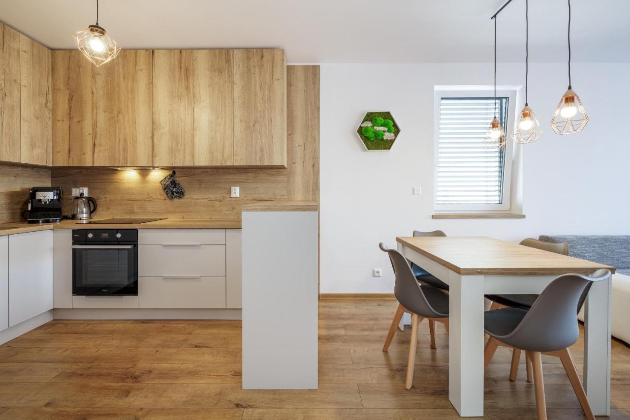 Apartman Baranec Lägenhet Liptovský Mikuláš Exteriör bild